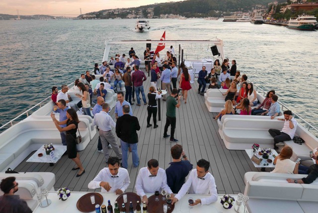 yacht party istanbul