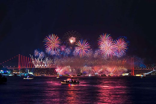 New Years Eve Istanbul Cruises and Events 2024-2025